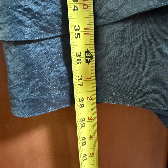 Ladies dress. - Picture 8 of 10